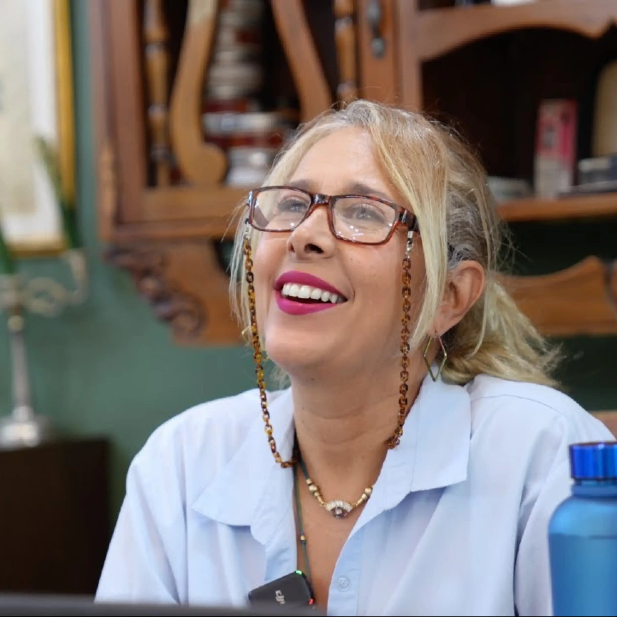 Cliente Arelis Salon comparte su experiencia usando Weibook